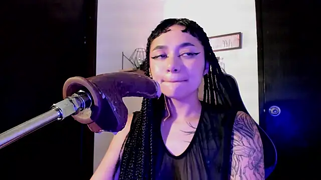 Scarlet gold from Stripchat