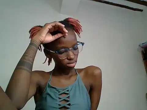 Slimthicky from Stripchat