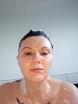 SquirtingIrishShannon from Stripchat