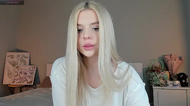 Sunshy from Stripchat