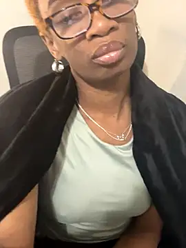 Sweetsexiecool7 from Stripchat