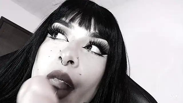 Taaylor33 from Stripchat