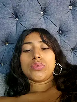 Valentinne z from Stripchat