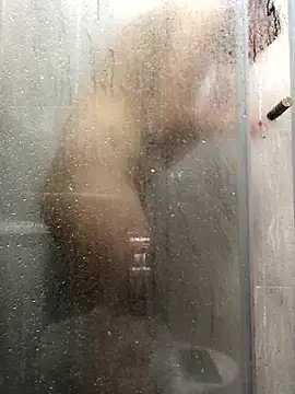 White roxy from Stripchat