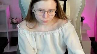Lollyyy-shy from Camsoda
