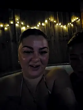 Isabella uk from Stripchat