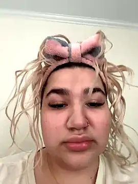 Leya Droit from Stripchat