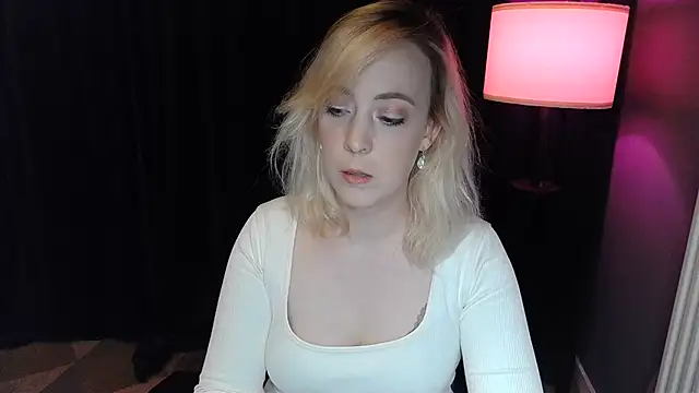 VlinderJulia from Stripchat