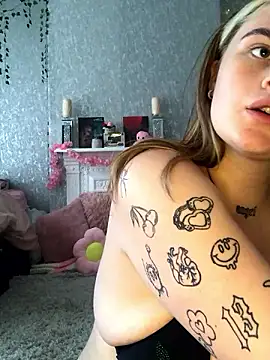 LittleMissT from Stripchat
