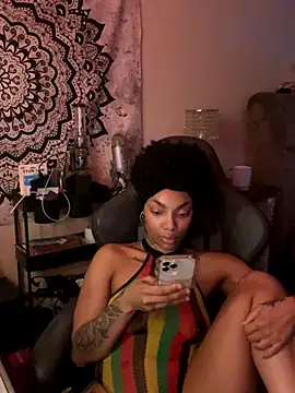 Butterflybootyy from Stripchat