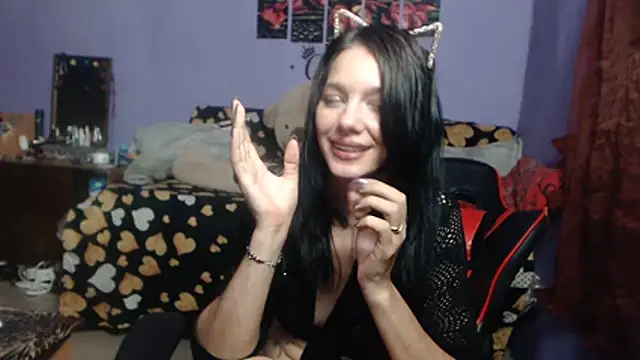 Diavolinahott cam Live Nude & Online