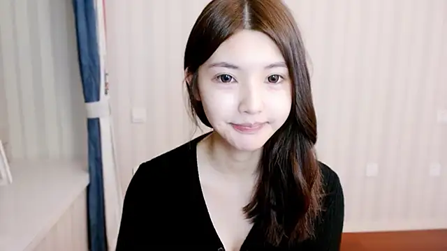 Rose-loveu from Stripchat