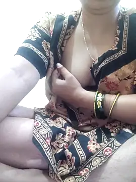 Aaradhya cam Live Nude & Online