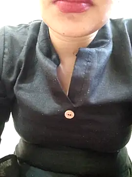 Aaradhya from Stripchat
