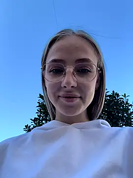 CaseyStar from Stripchat