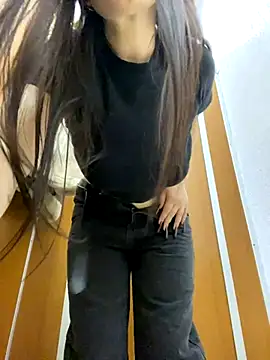Chloe Moon from Stripchat