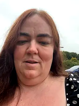 Curvy-milf-abbie from Stripchat