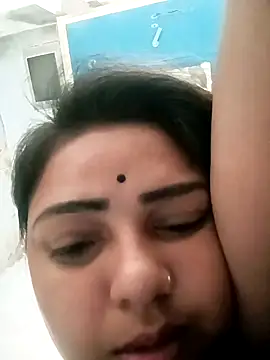 Hotmom108 from Stripchat