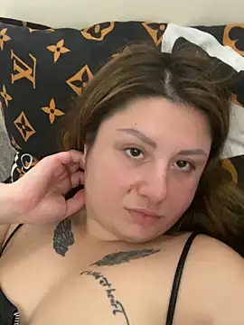Qwerty1alinta05 from Stripchat