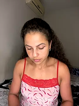 Sweet karolzinha from Stripchat