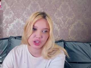 agatachristie Nudes and Live Cam