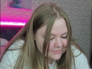 ellie-rayn Nudes and Live Cam