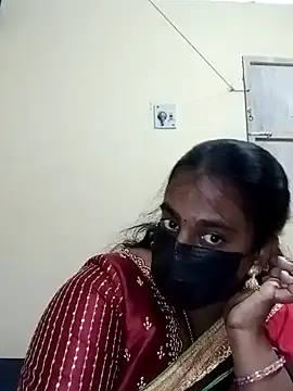 Hot Divyaaa from Stripchat
