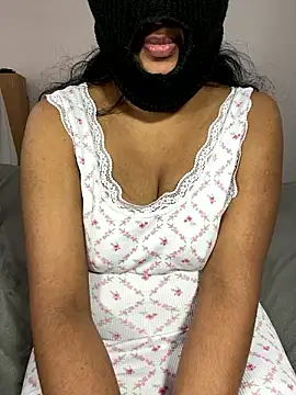 MalluArathyNambiar cam Live Nude & Online