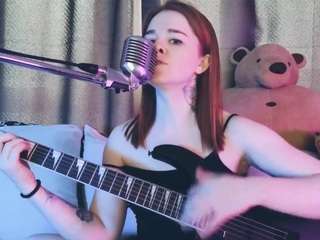 octaviareevis Nudes and Live Cam