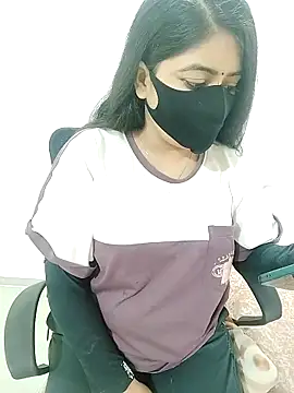 SHUBHI880 from Stripchat