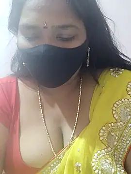 Thanuja24 from Stripchat