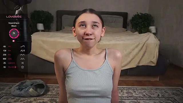 AislyEmbury from Stripchat