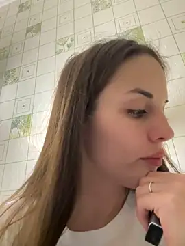 AmiLavs from Stripchat
