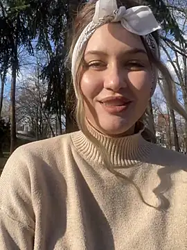 KikiWatson from Stripchat
