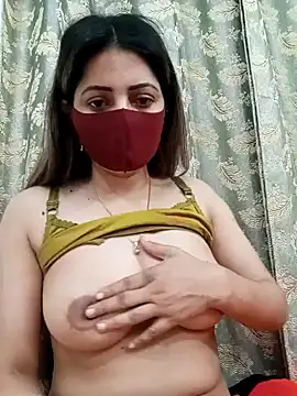 Naughty-Queen34 from Stripchat