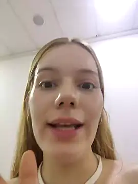 NicoleCut from Stripchat