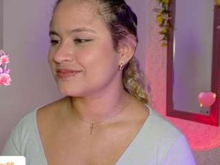 aurora-collins Nudes and Live Cam