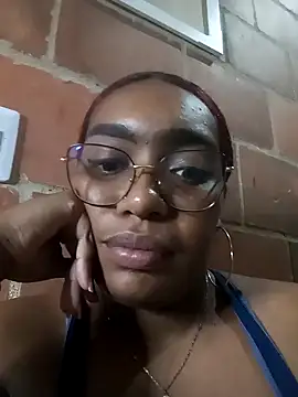Cinnamon-Skin from Stripchat