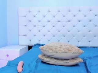 emily-thoompson Nudes and Live Cam