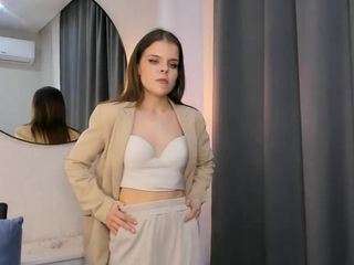 lilianchatfield Nudes and Live Cam