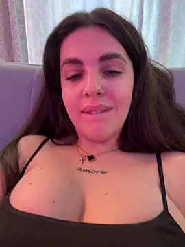 TheHoneyDoll from Stripchat