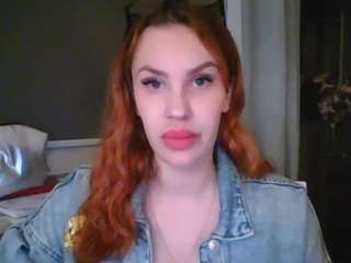 zoeglow Nudes and Live Cam