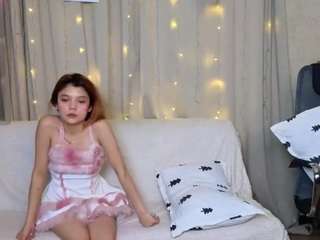 akesun Nudes and Live Cam