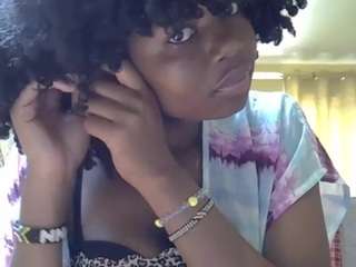 beutikas Nudes and Live Cam