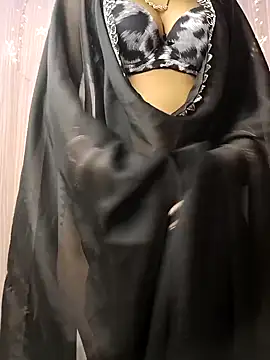 Cute-Maahi from Stripchat