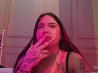 krismoss Nudes and Live Cam