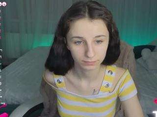 nikakik Nudes and Live Cam