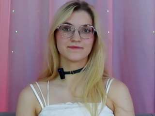 sarahfoxxxy Nudes and Live Cam