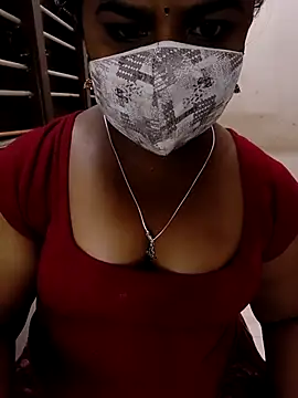 Tamilpooja from Stripchat