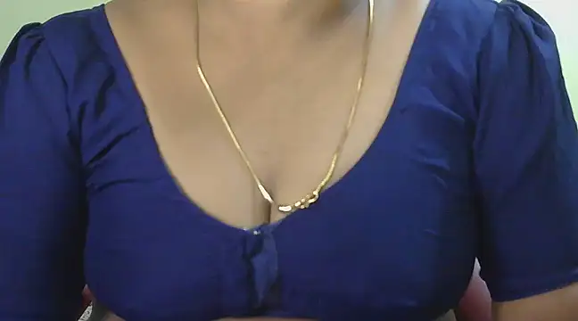 Varshaa1950 from Stripchat